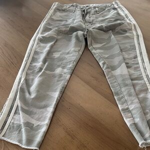 MOTHER Camouflage Cargo Pants